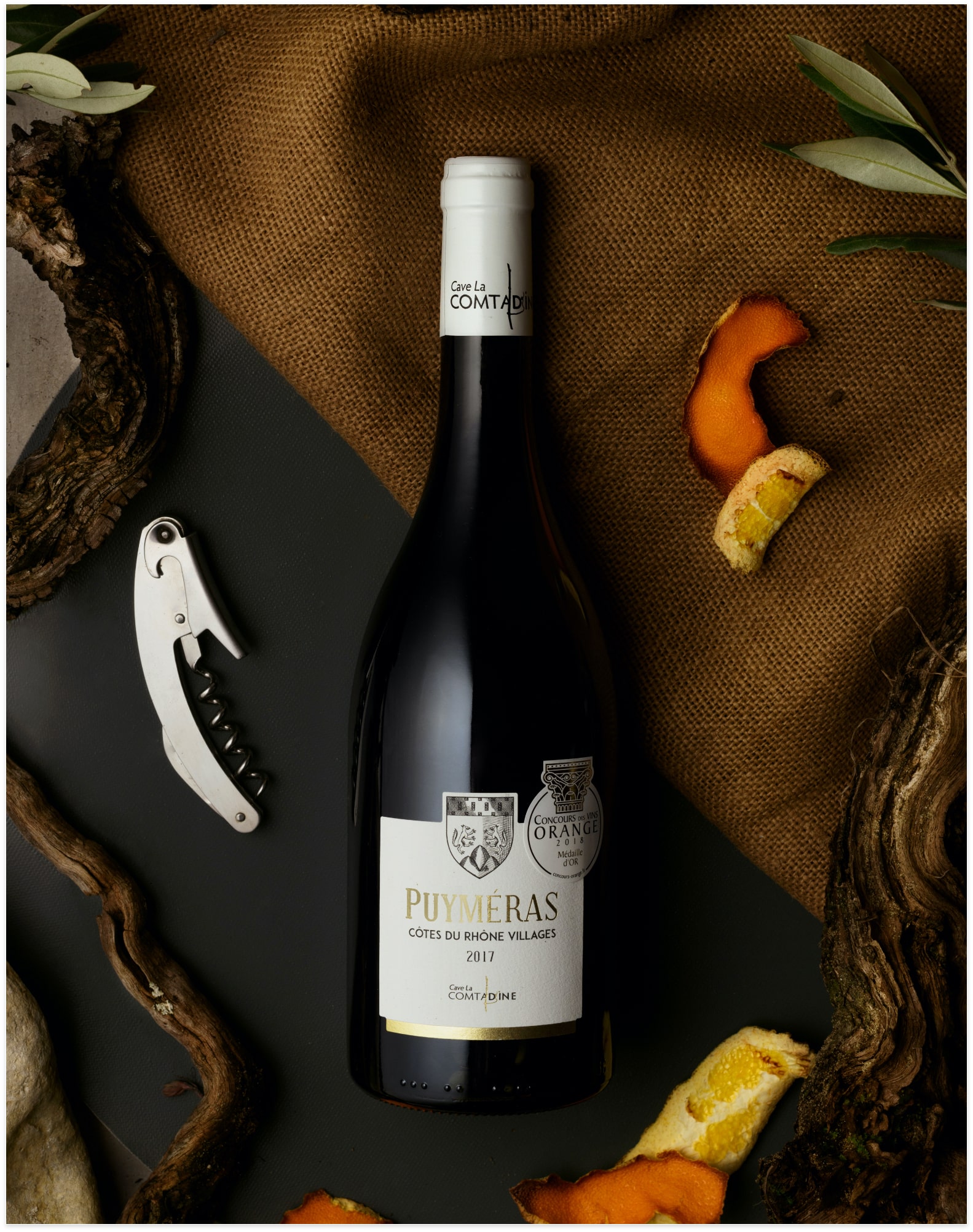 vin-comtadine-2 <b>Packaging & Photographie</b> <br><i>Cave la Comtadine</i>
